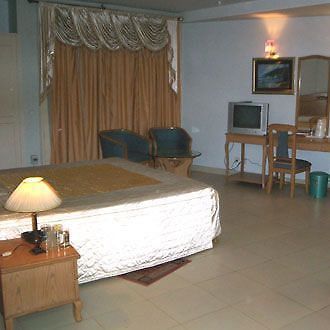 Black Mango Resort Ambāla Extérieur photo
